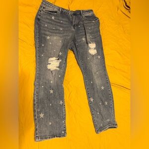 Judy Blue Boyfriend Jeans Starry Distressed